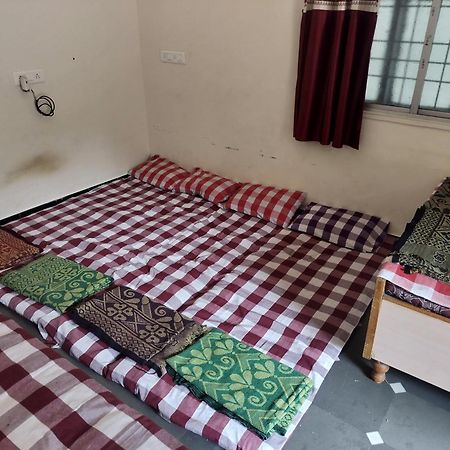 Samarth Sawali Guest House, Vidhyanagar Akkalkot Akalkot ภายนอก รูปภาพ